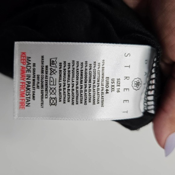 NEW Daisy Street One Shoulder Crop Top 2XL Black NWT - Picture 8 of 8